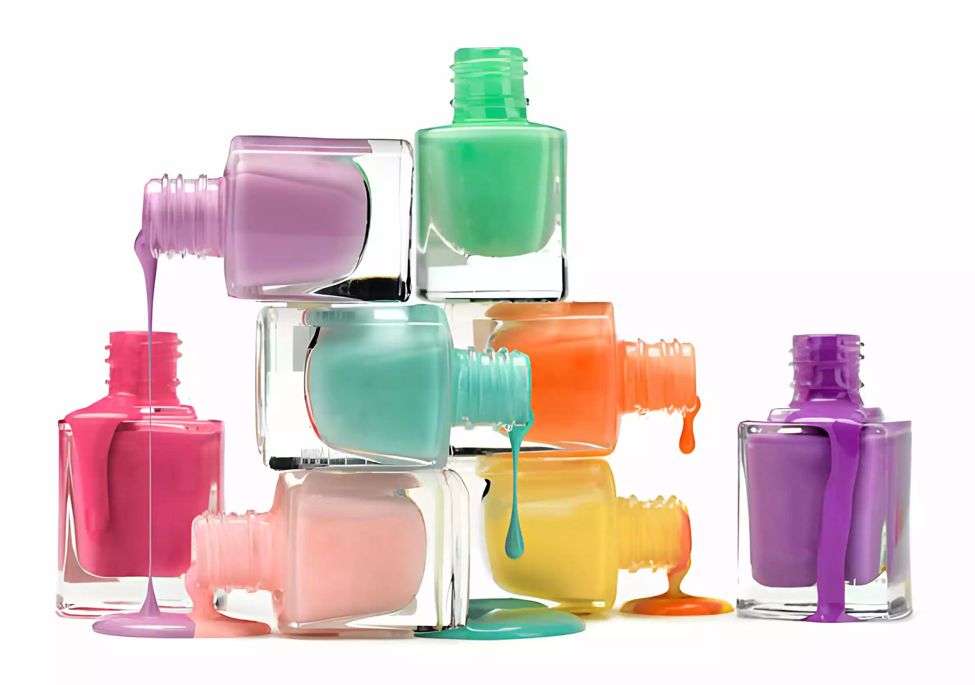 Comparaison des Ongles en Gel, de la Résine, du Vernis Semi-Permanent et du Vernis à Ongles