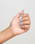 Faux-ongles bleu ciel